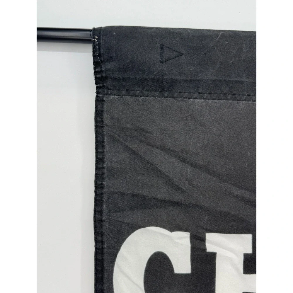 Chicago Bulls NBA Vertical Banner Flag Black‎ Red White